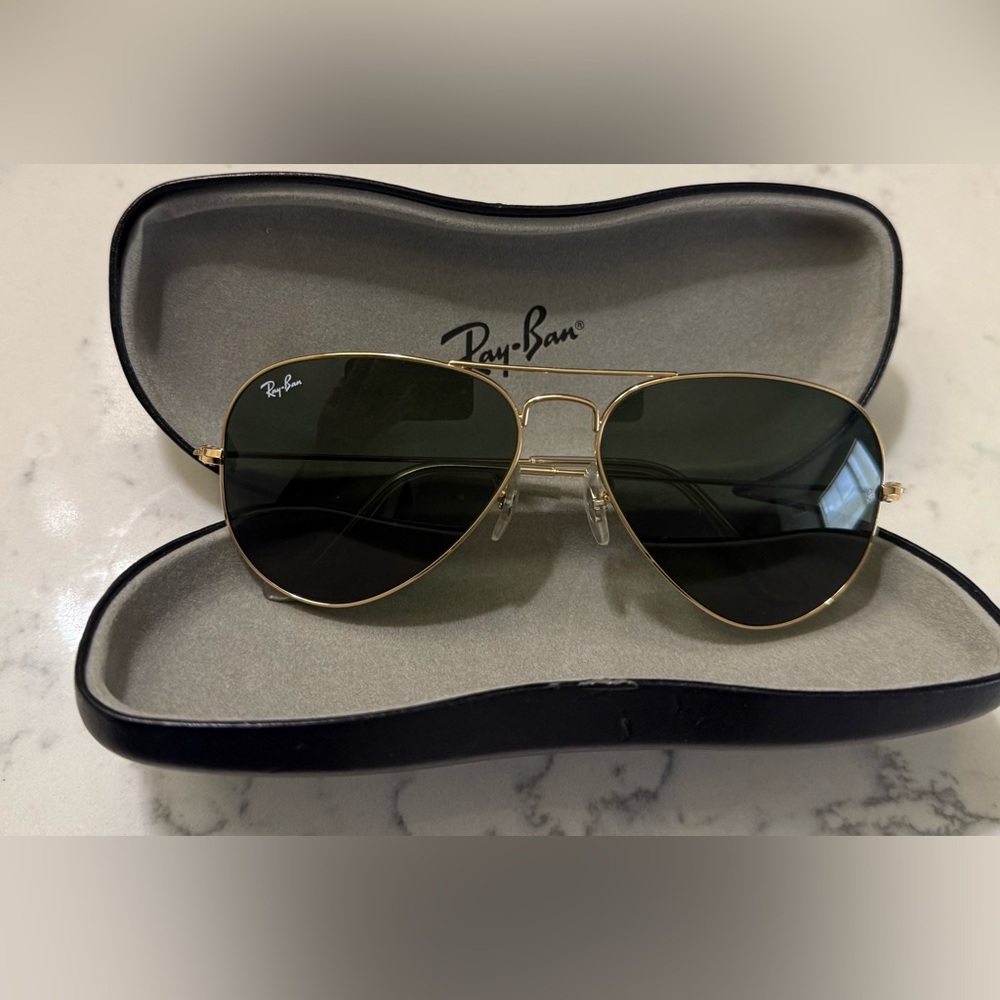 Ray-Ban  Made in Italy Aviator Sunglasses 135